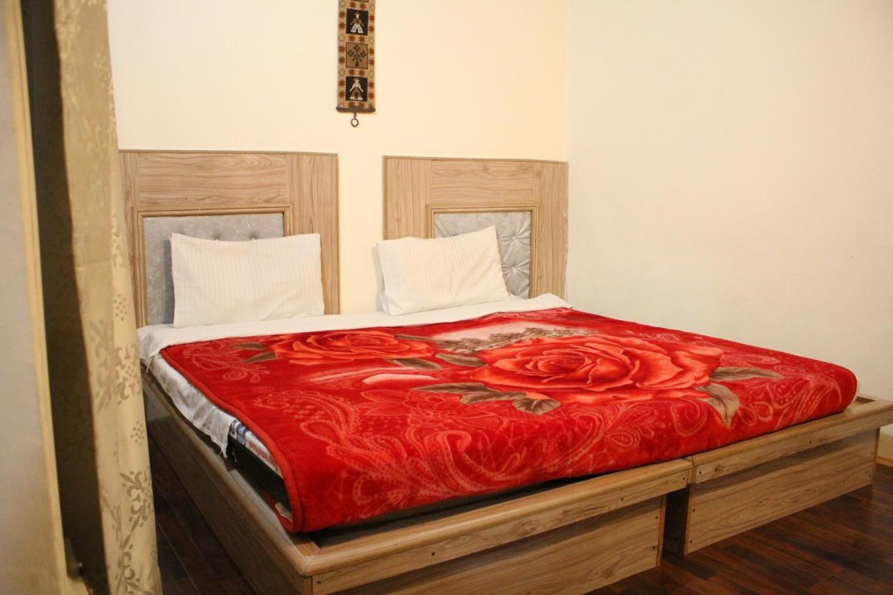 Baltit Heritage Inn Karimabad  ภายนอก รูปภาพ